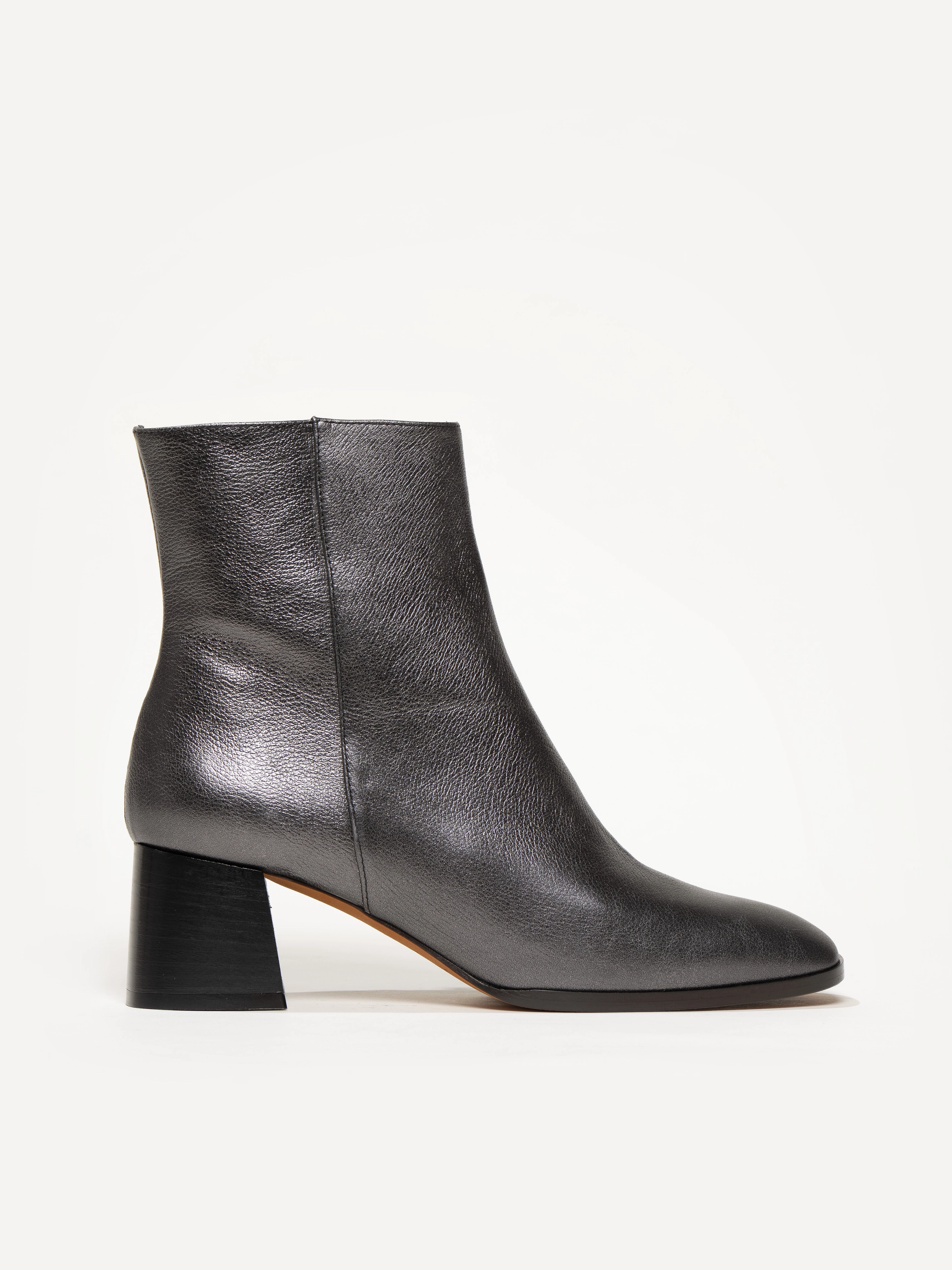 The Cristina New In Anti Odor Technology