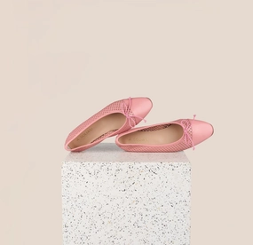 Practical All-Day Wear Slip-On Comfort Shoes Como - Perforated Peony (cap toe)