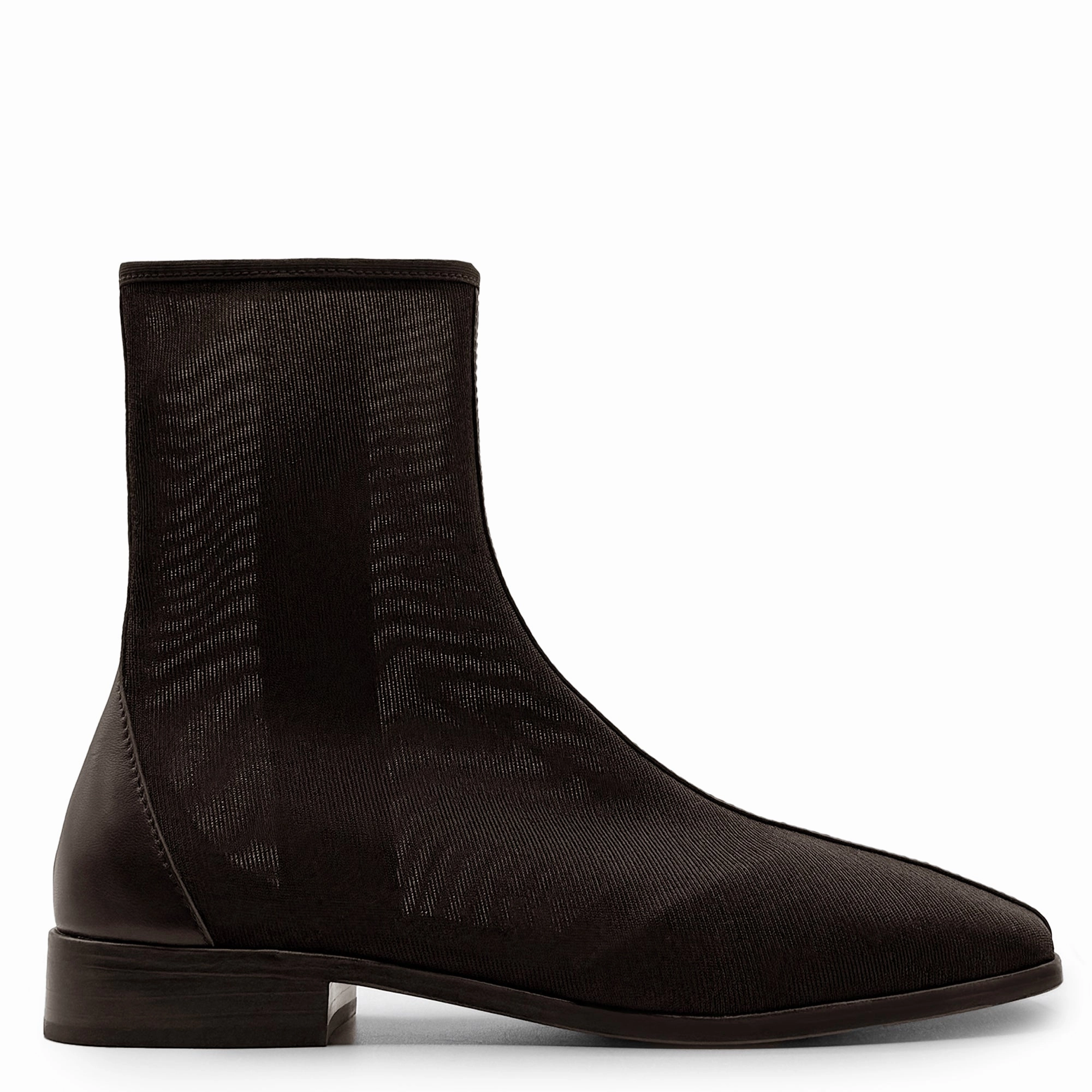 Low Profile Design Aliza