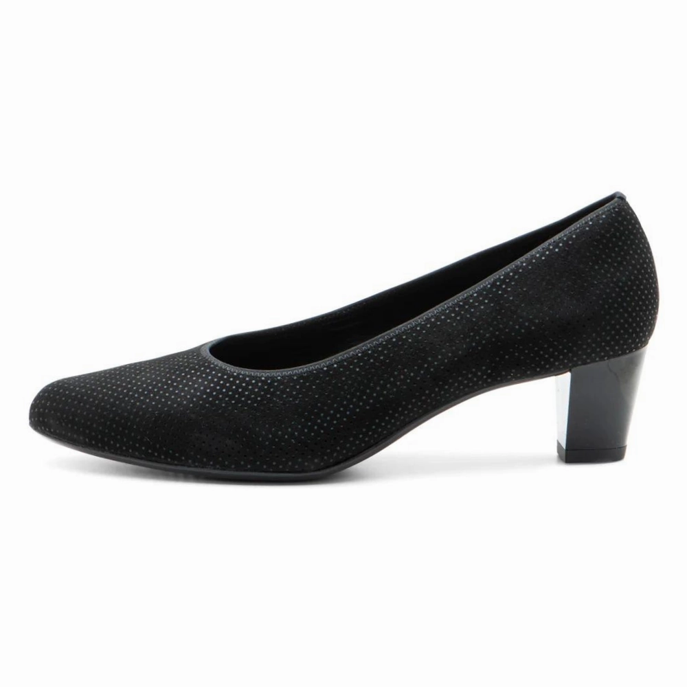 Mom Chic Holiday look Ara Kelly Black Puntikid Pump (Women's)