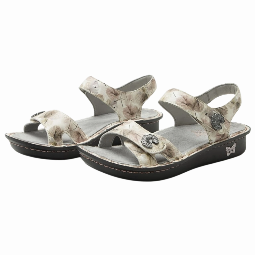 Comfy Travel Flats Versatile Comfort Alegria Vienna Soft As I Leaf You Leather Sandal (Women's)