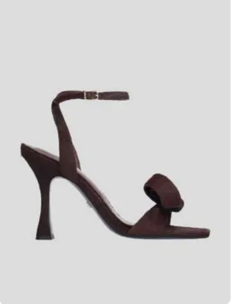 Refined Comfort Burgundi