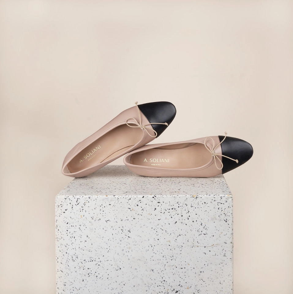 Como - Beige Nude/Black Slip On Style Look Hunt