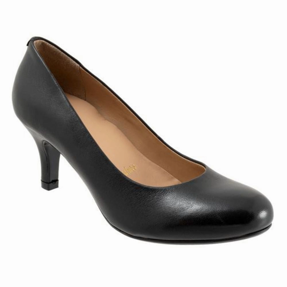 Trotters Lanay Black Leather Pump (Women's) Unique Pick