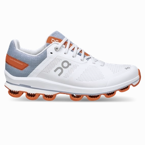 Stretchable Fabric running with a fanny pack Cloudsurfer 6