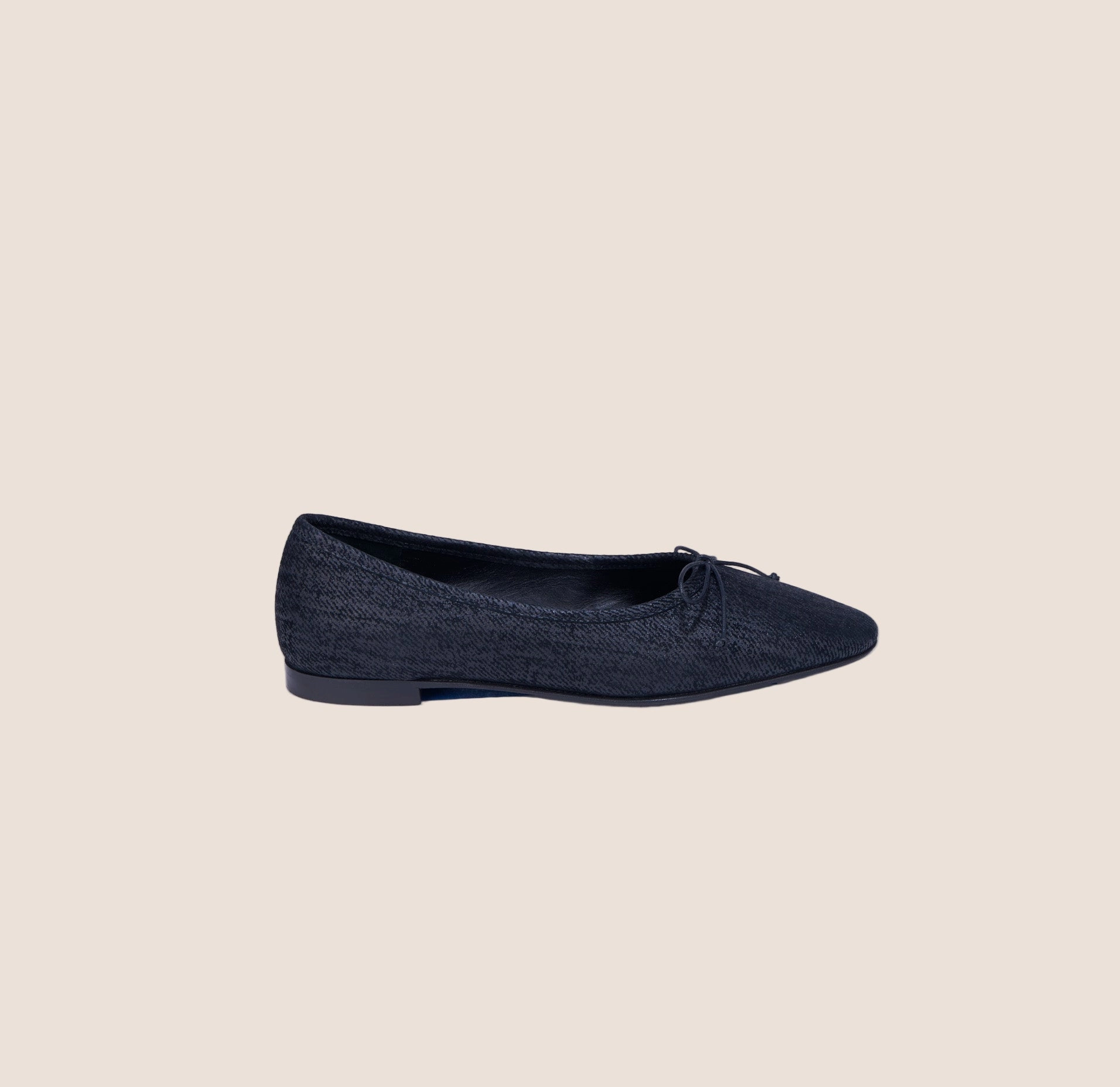 Cozy Comfort Como - Black Twill