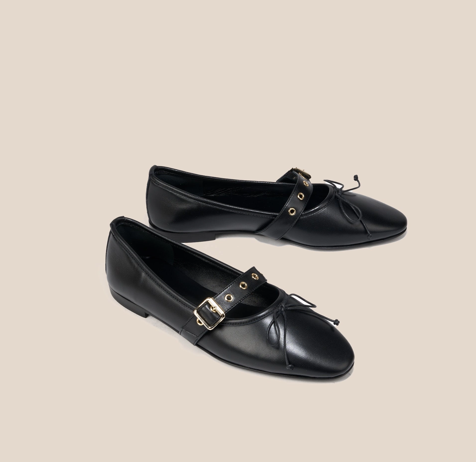 Como Buckle - Black Leather Comfortable Slip-Ons