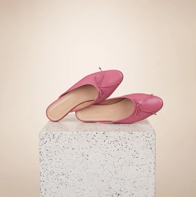 Ventilation Ports Dual Density Foam Layers Como Slide - Thulian Pink