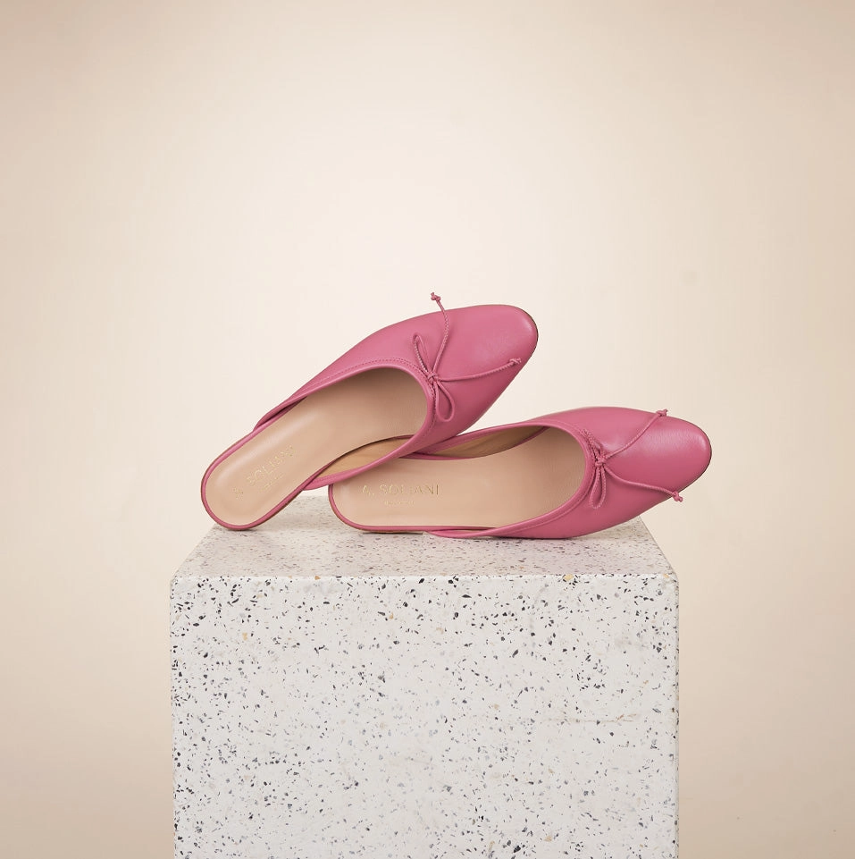 Ventilation Ports Dual Density Foam Layers Como Slide - Thulian Pink