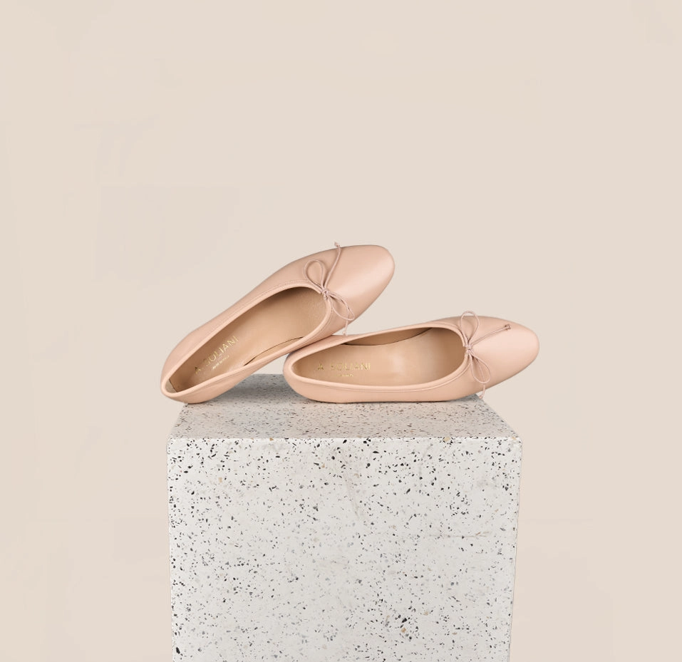 Como - Blossom Elastic Fit Runway Step