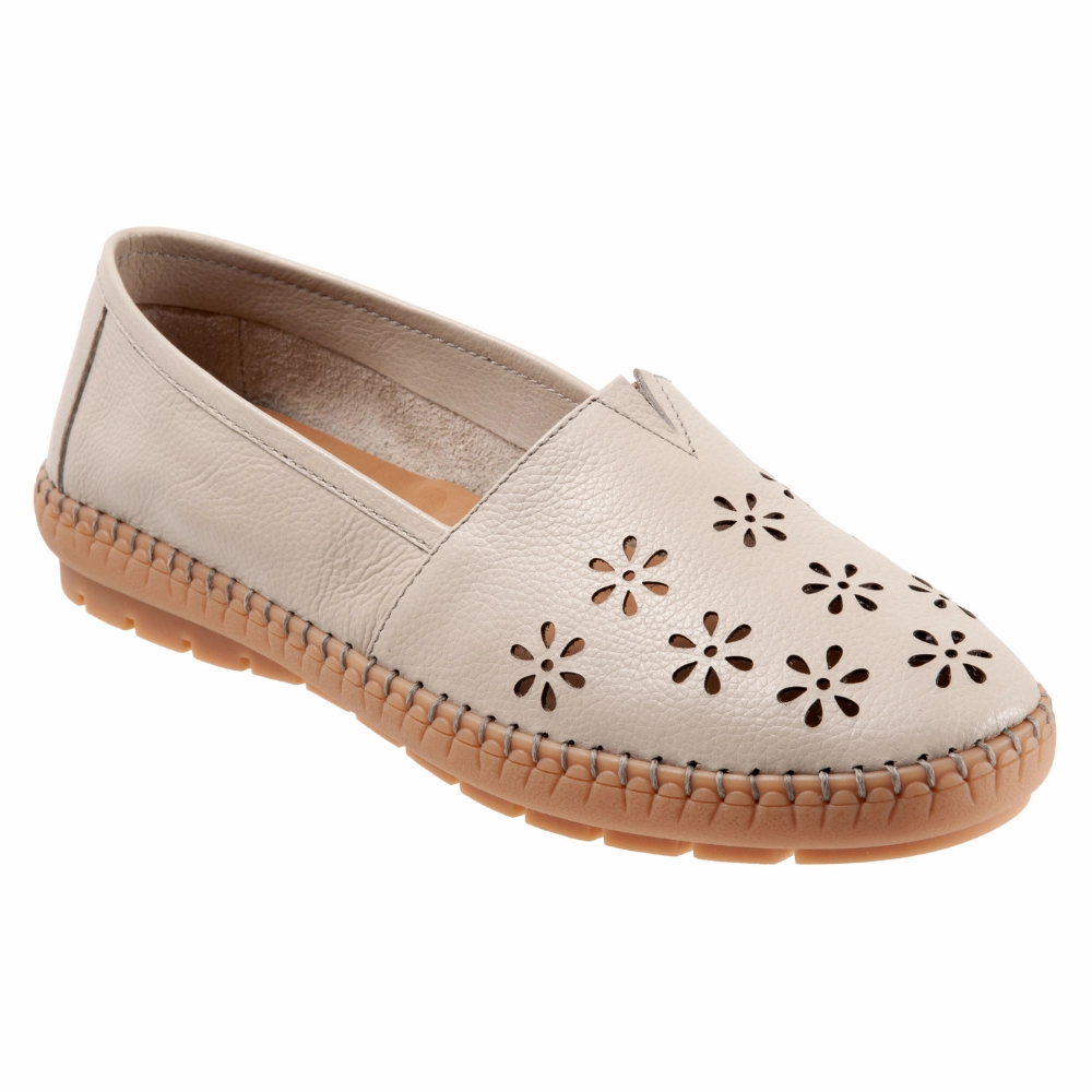 Trotters Rosie Ivory Leather Slip-On (Women's) Retro Tone