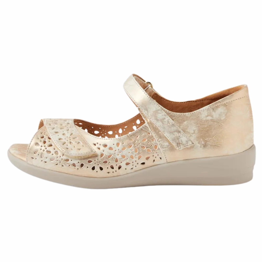 Versatile Outdoor Style Ergonomic Build Ziera Daffodil Smudge Metal Leather Sandal (Women's)