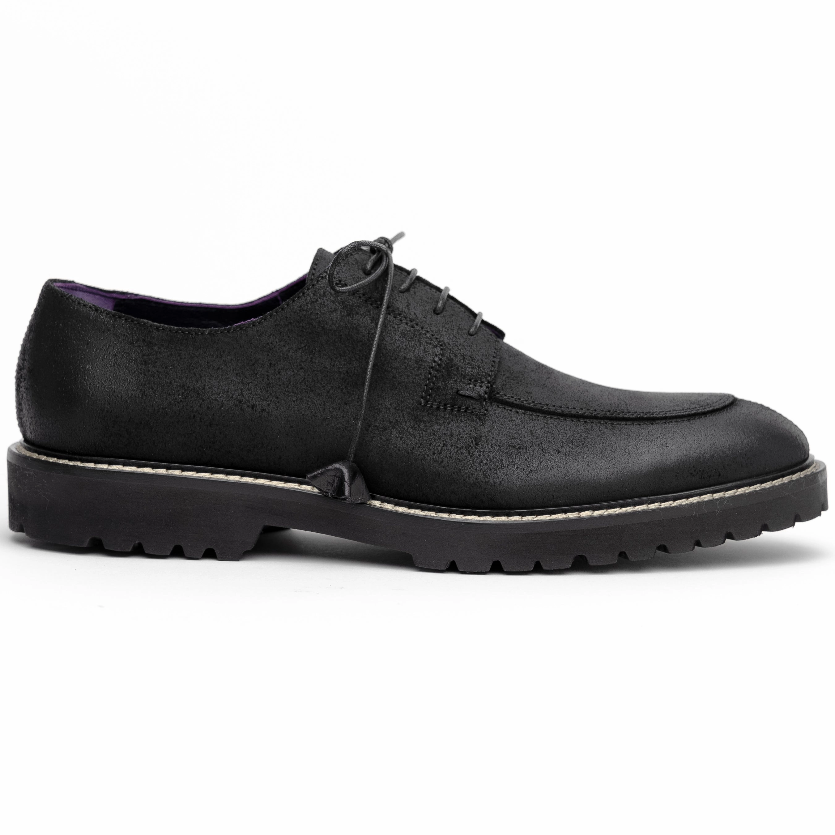 26-224-BLK CAMPO Sueded Goatskin Lace Up with Wax Finish, Black thick - soled Thermoregulation Layer