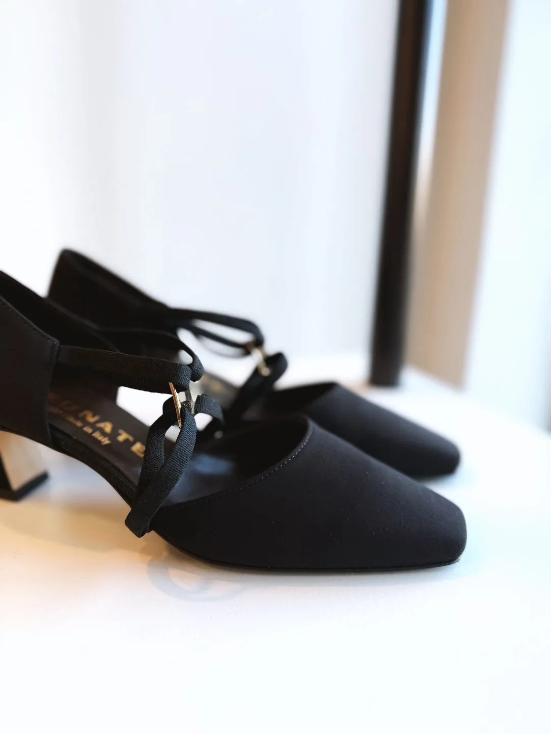 Grip Modern Muse Shopping Day