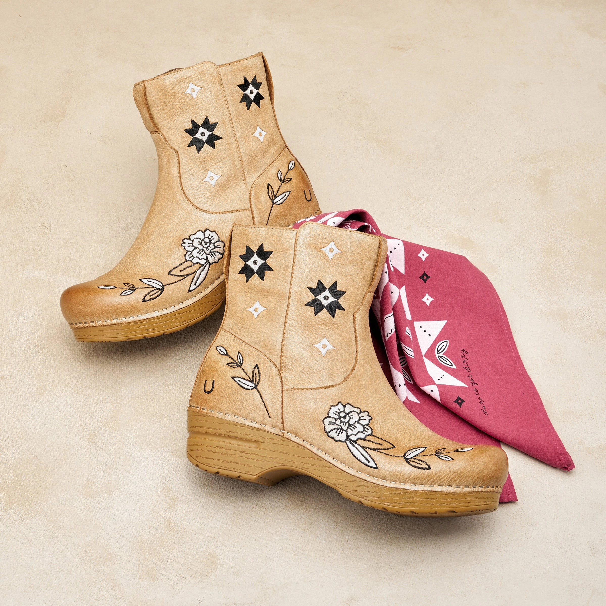 Jenni Boot Honey Distressed Comfort Midsole