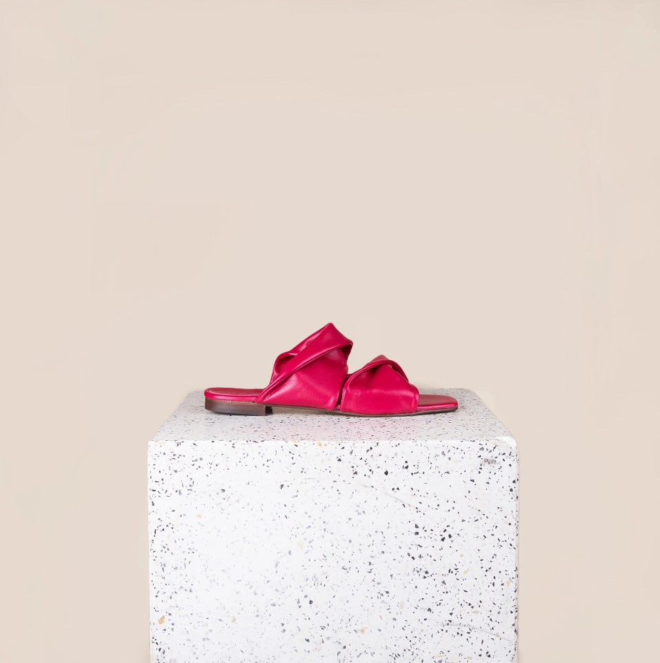 Slip Resistant Tread Pattern Lido - Fuchsia Nappa Sandals