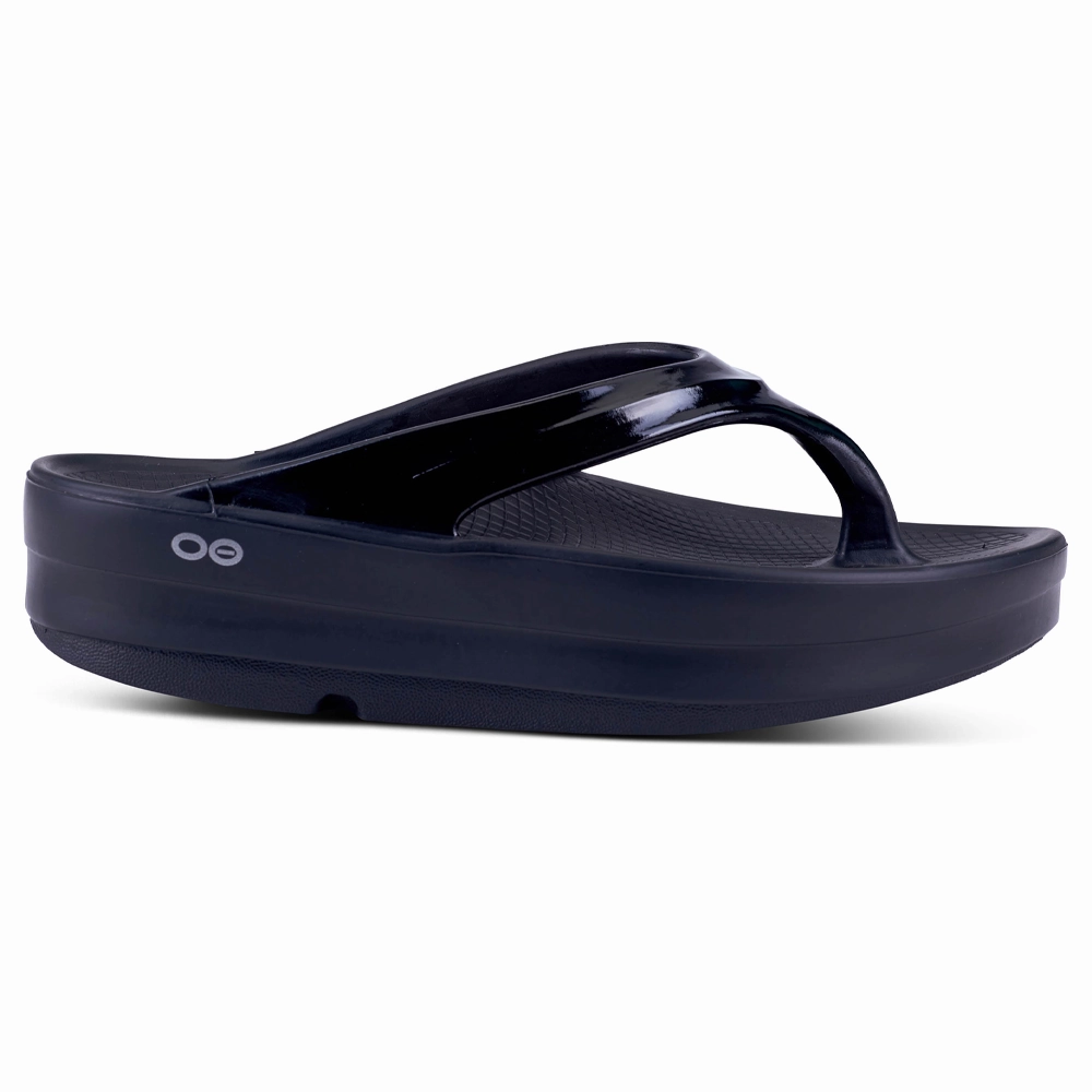 Water Friendly Construction OOFOS OOmega OOlala Black Sandal (Women's)