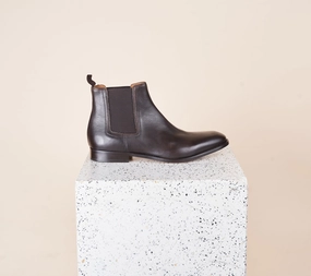 Insulated Interior Lori - Men's Chelsea Boot Chocolate Leather