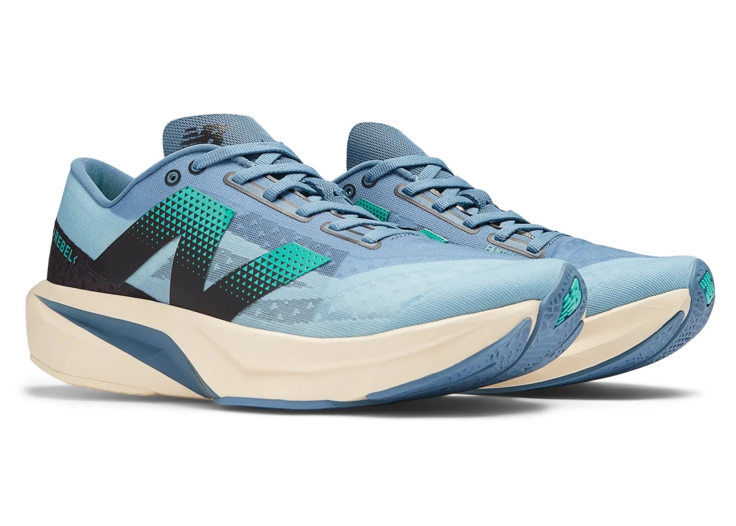 Busy Path Comfort Tongue New Balance Men's FuelCell Rebel v4