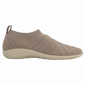 Flower Hike Hike Meet Naot Okahu Taupe Knit Sneaker (Women's)