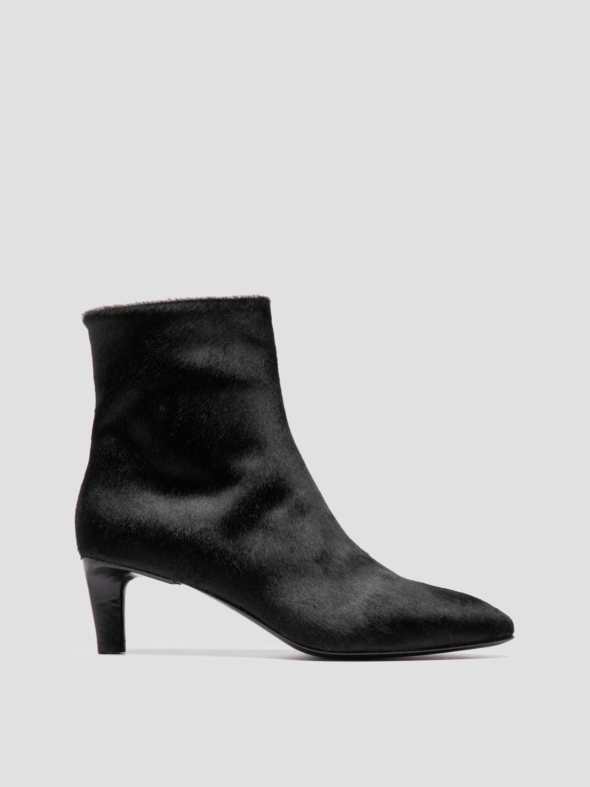 Secure Hold SUZY 008 - Black Leather Zipped Boots