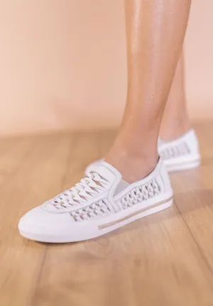 Field Walk Cloud Soft Karsha - White/Gold