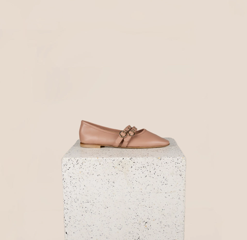 Como 2 Buckle - Nude Flower Glow Commute Ease