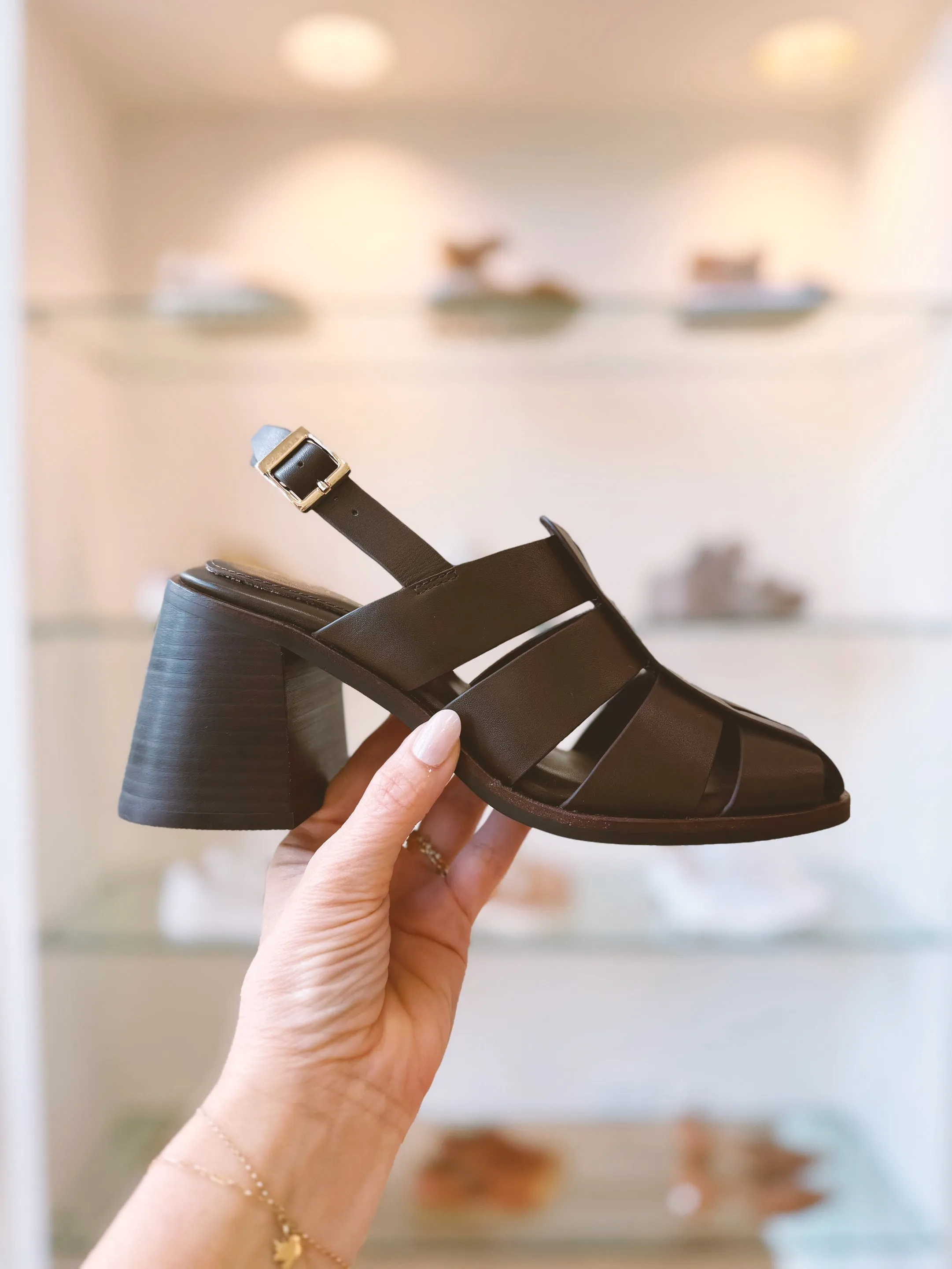 Leather Love Light Step Sling