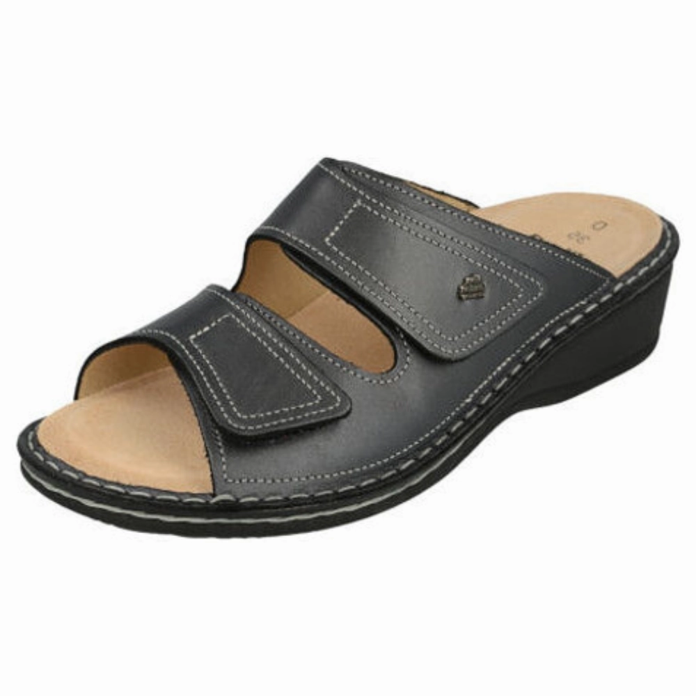 Carry Light Finn Comfort Jamaika-S Volcano Luxory Sandal (Women's)