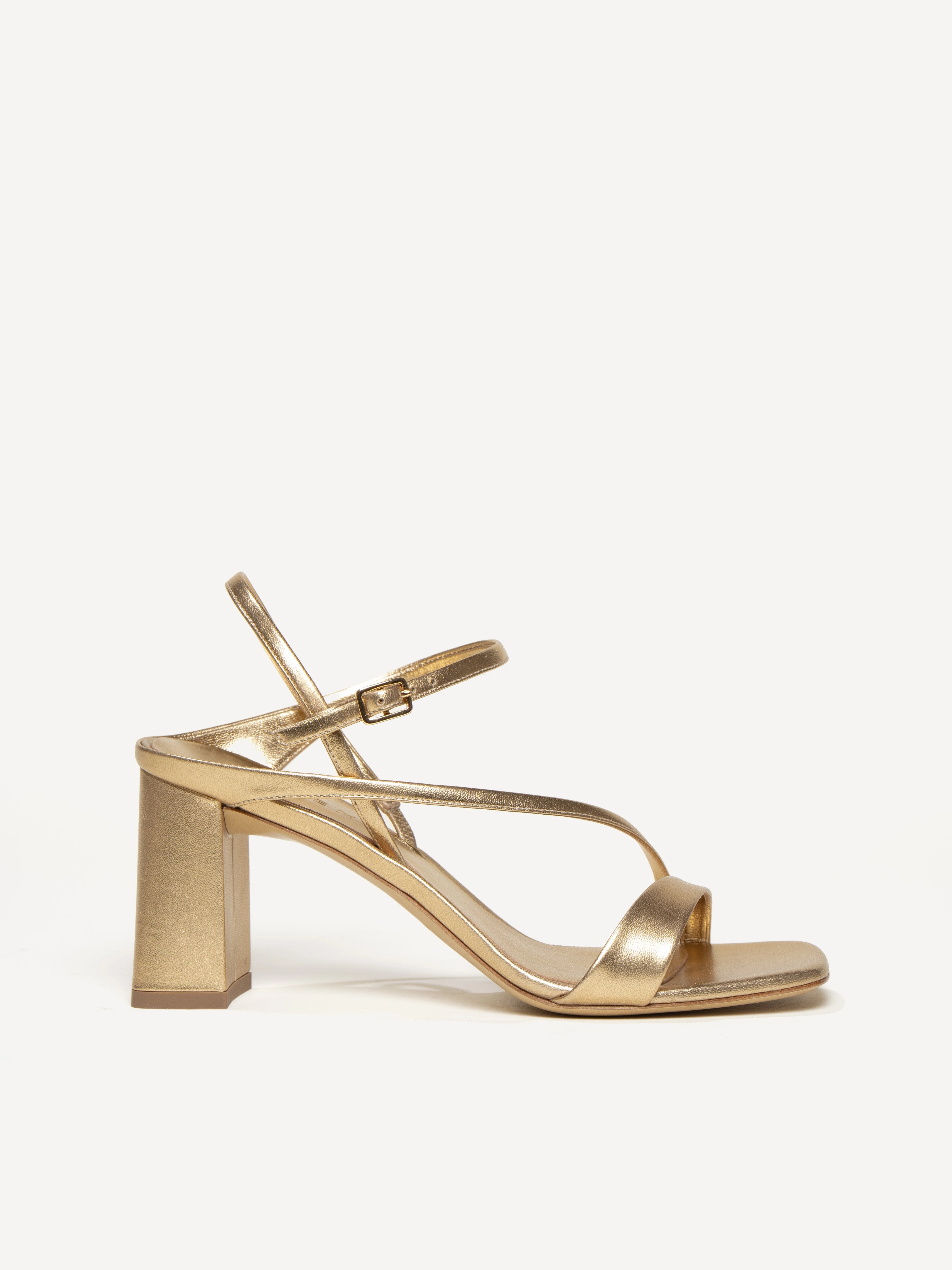 The Corinna Stretchable Collar Design