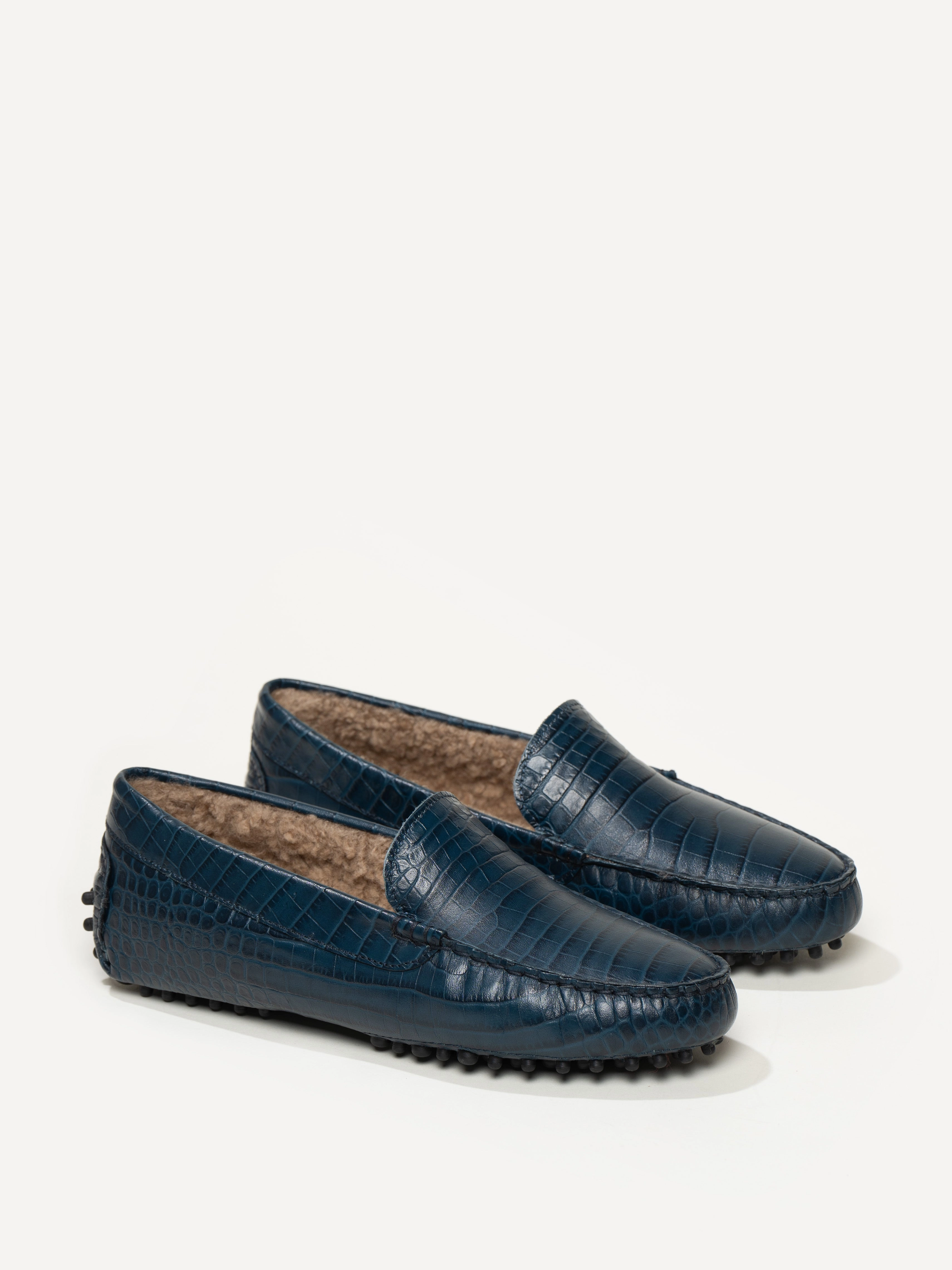 The Felize Shearling Meta Move Office Smart