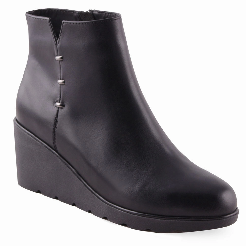 Modern AquaDiva Tulip Waterproof Boot Black (Women's)