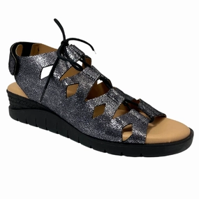 Valeria's Janice Black Sandal (Women's) Friend Meet Layered Midsole