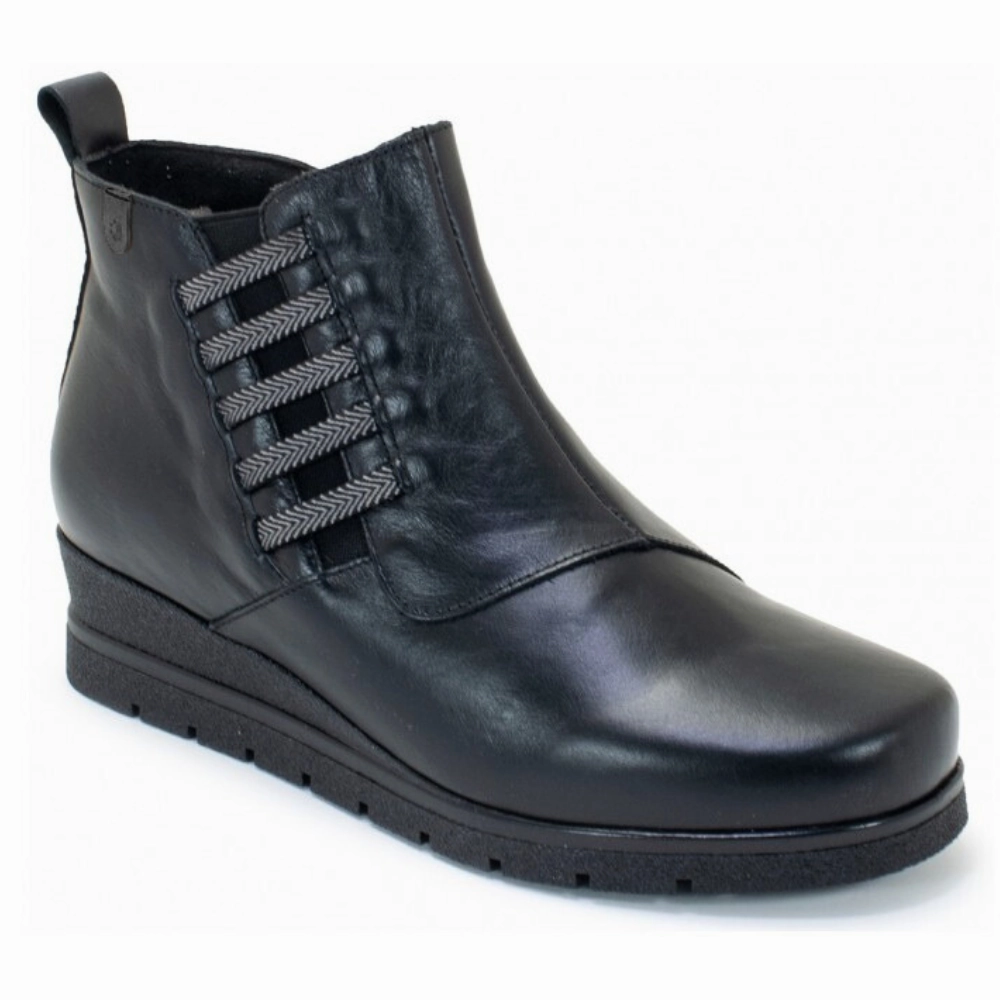 Freelancer Valeria's Megan Black Leather Wedge Bootie (Women's)