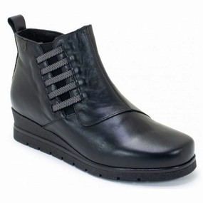 Freelancer Valeria's Megan Black Leather Wedge Bootie (Women's)