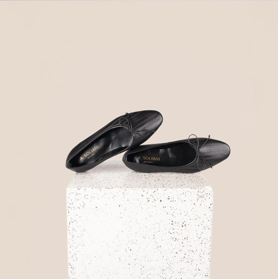 Como - Black Herringbone Trendy