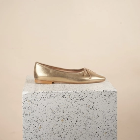 Como - Gold Foil Cushioned Walking Shoes